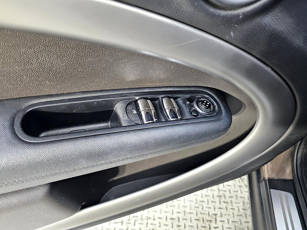 Mini Countryman 2013 Café - Importación desde Corea - HF Imports Iquique - Foto 13