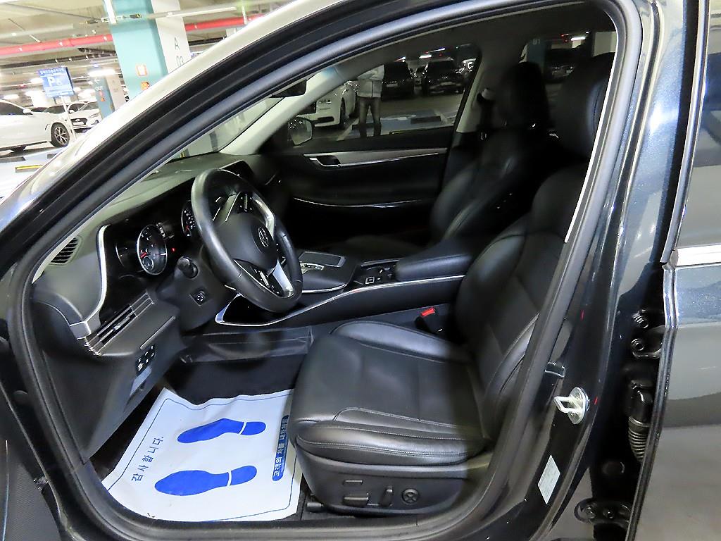 HYUNDAI Grandeur - Vista 6