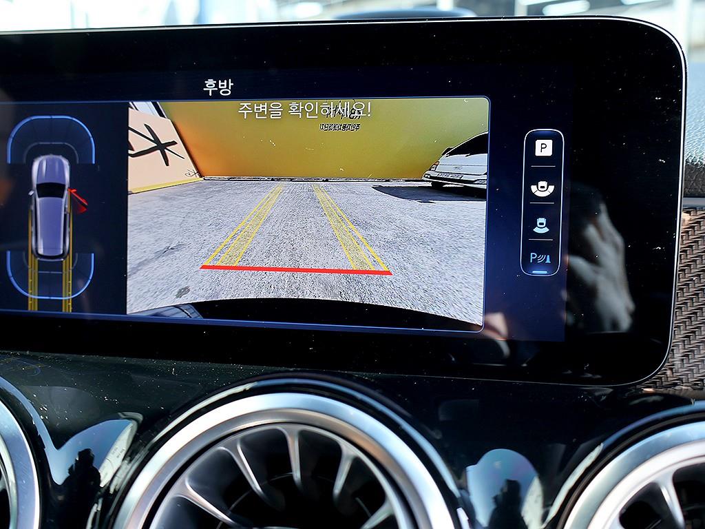 Mercedes Benz GLB Class 2024 Negro - Importación desde Corea - HF Imports Iquique - Foto 10