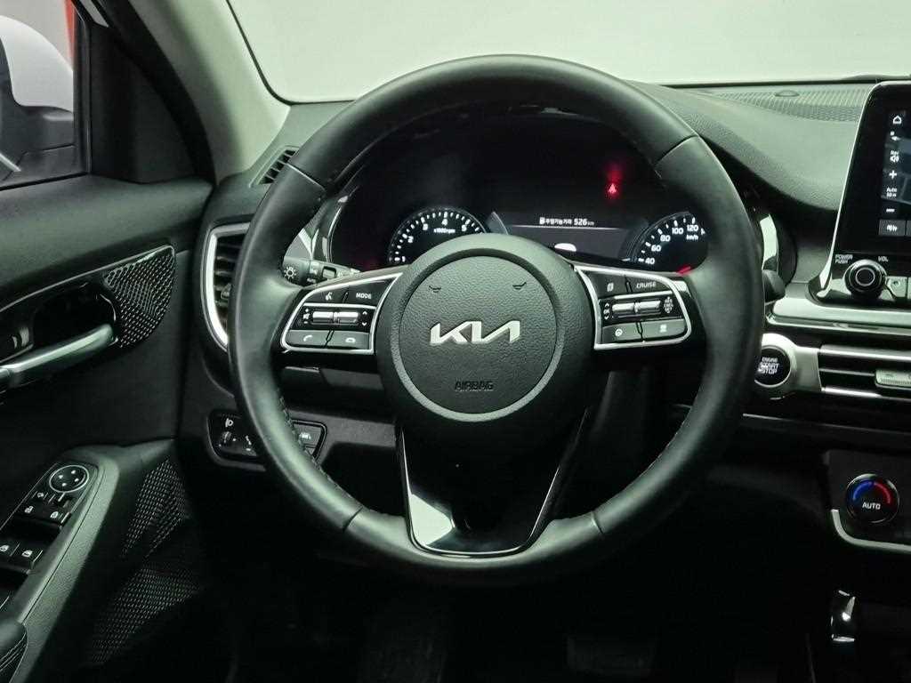 KIA Seltos - Vista 9