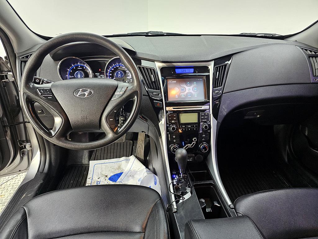 HYUNDAI Sonata - Vista 5