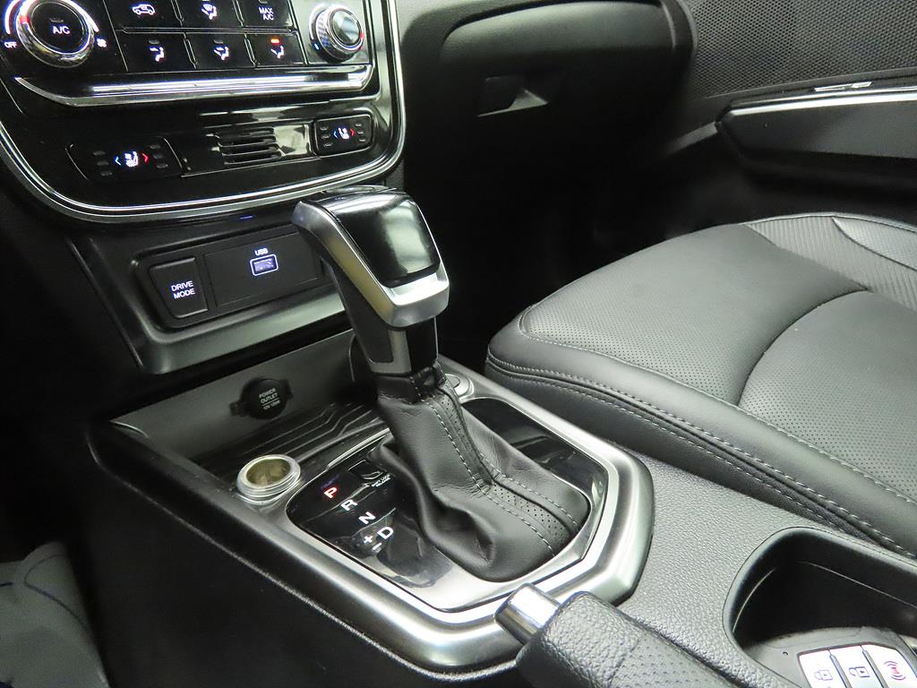 Ssangyong Tivoli - Vista 11