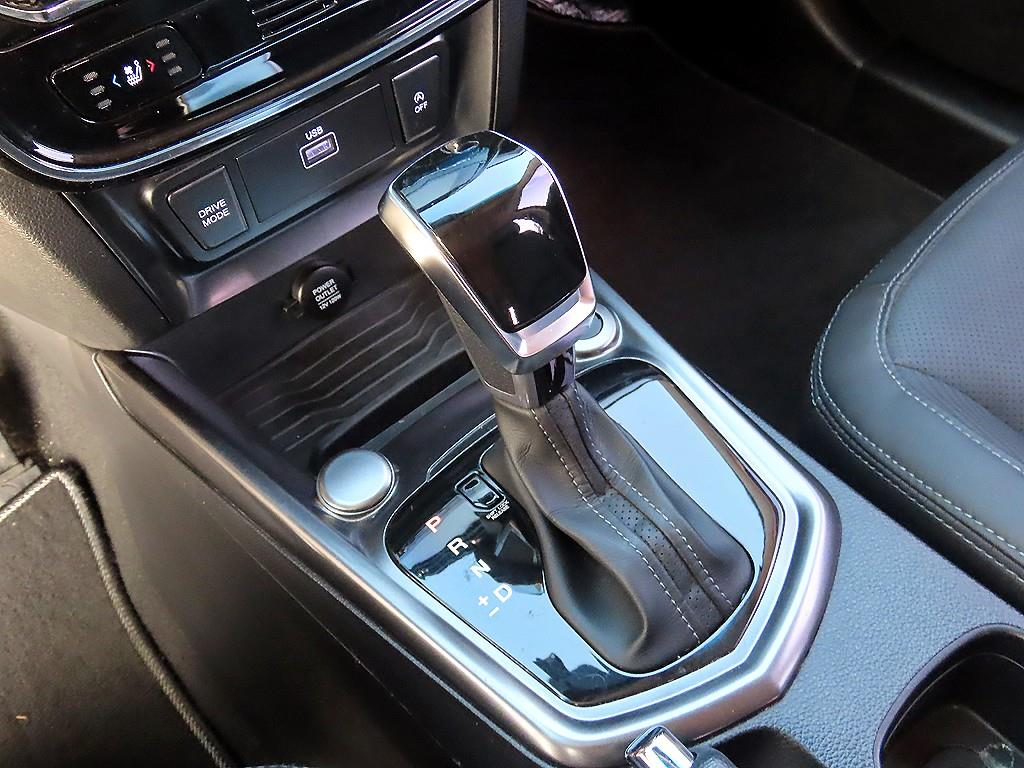 Ssangyong Tivoli - Vista 10