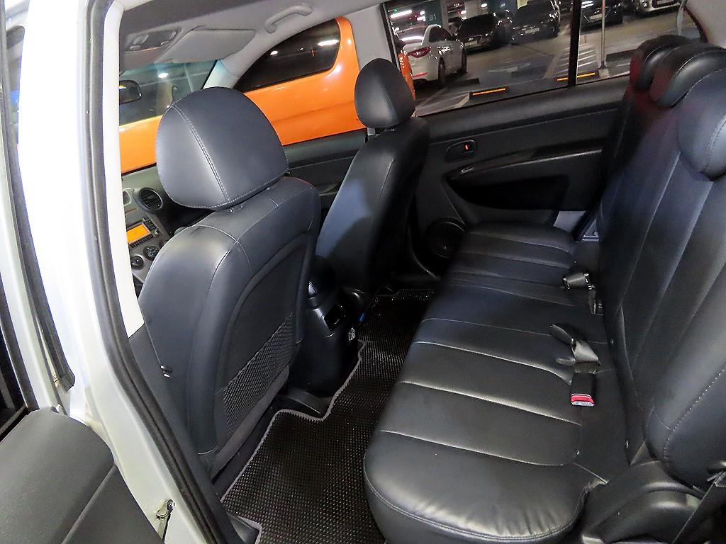 KIA Carens - Vista 7