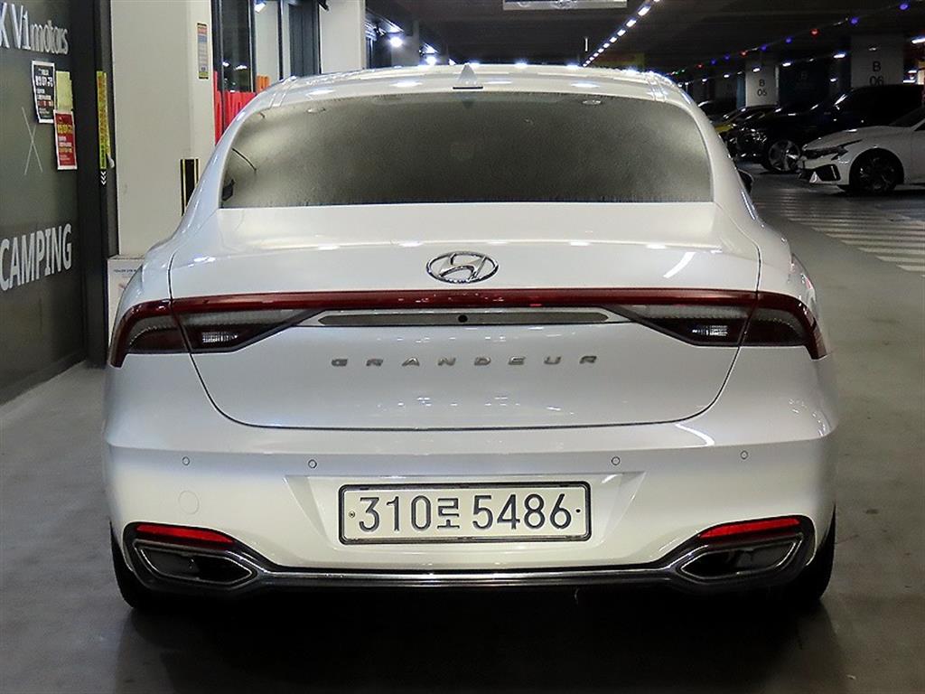HYUNDAI Grandeur - Vista 5