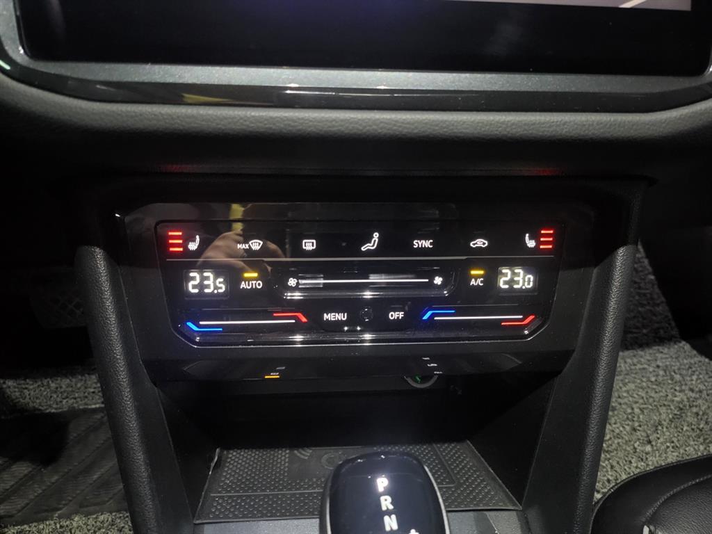 Volkswagen Tiguan 2023 Blanco - Importación desde Corea - HF Imports Iquique - Foto 13