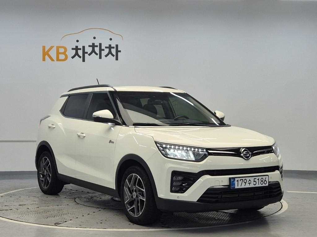 Ssangyong Tivoli - Vista 4
