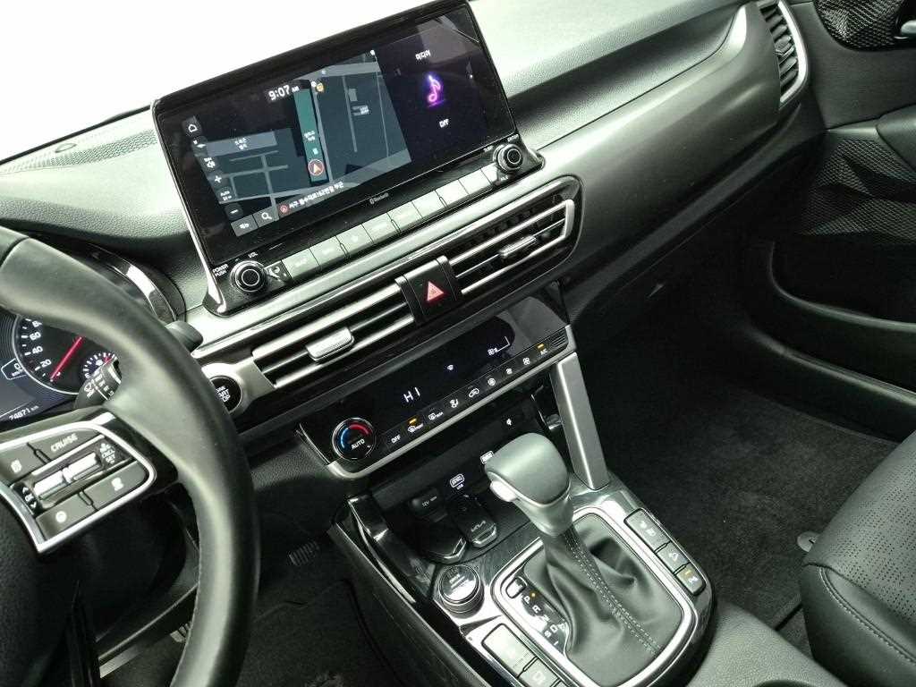 KIA Seltos - Vista 10