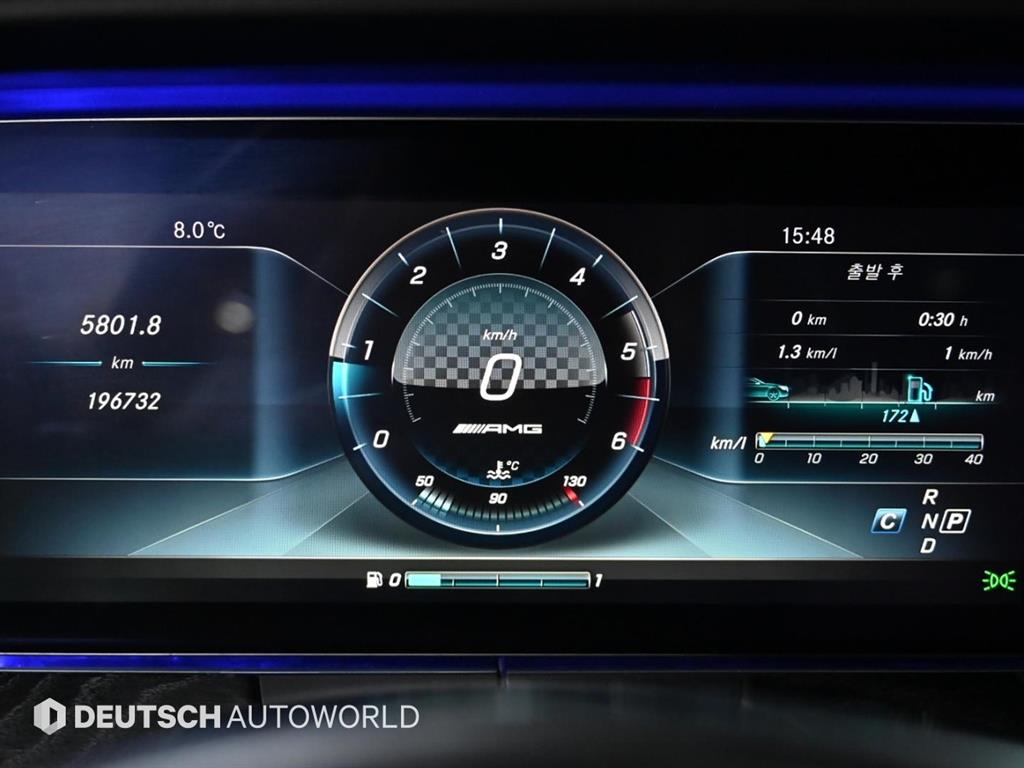 Mercedes Benz E class - Vista 8