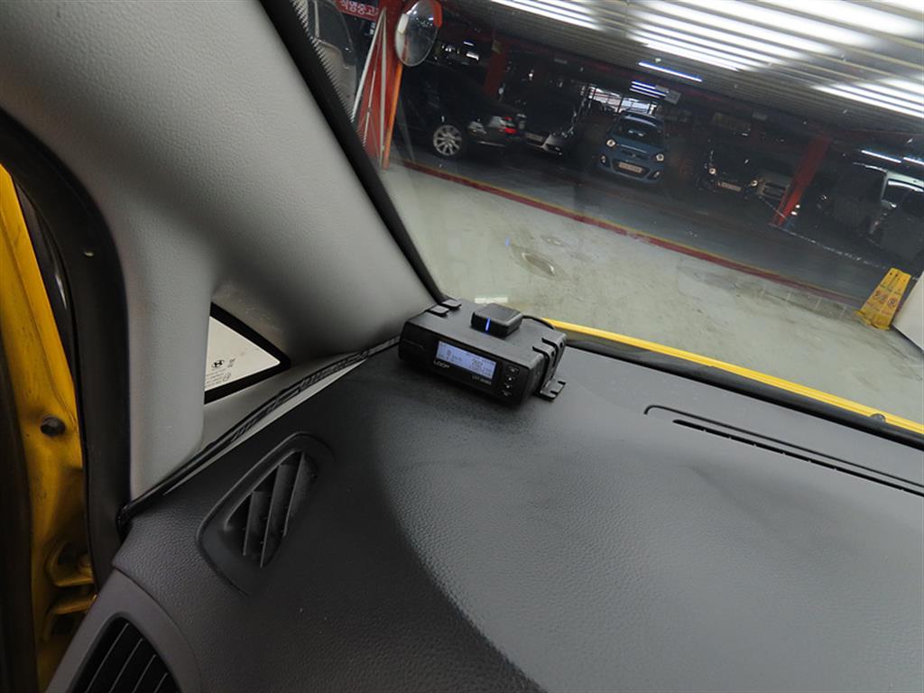 HYUNDAI Starex - Vista 10