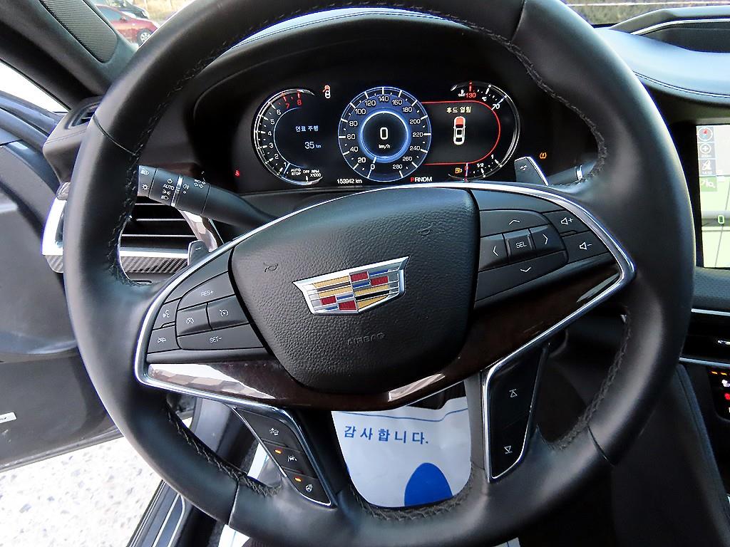 Cadillac CT6 - Vista 8