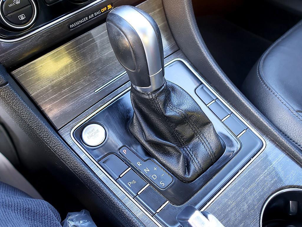 Volkswagen Passat 2018 Blanco - Importación desde Corea - HF Imports Iquique - Foto 7