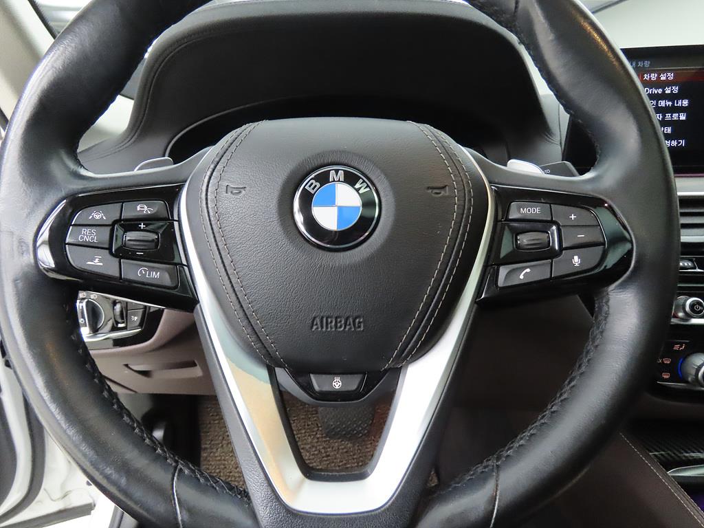 BMW 5 Series 2018 Blanco - Importación desde Corea - HF Imports Iquique - Foto 15