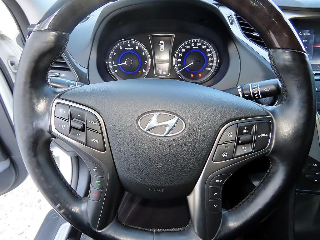 HYUNDAI Grandeur - Vista 8