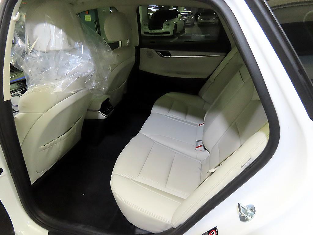 HYUNDAI Grandeur - Vista 7