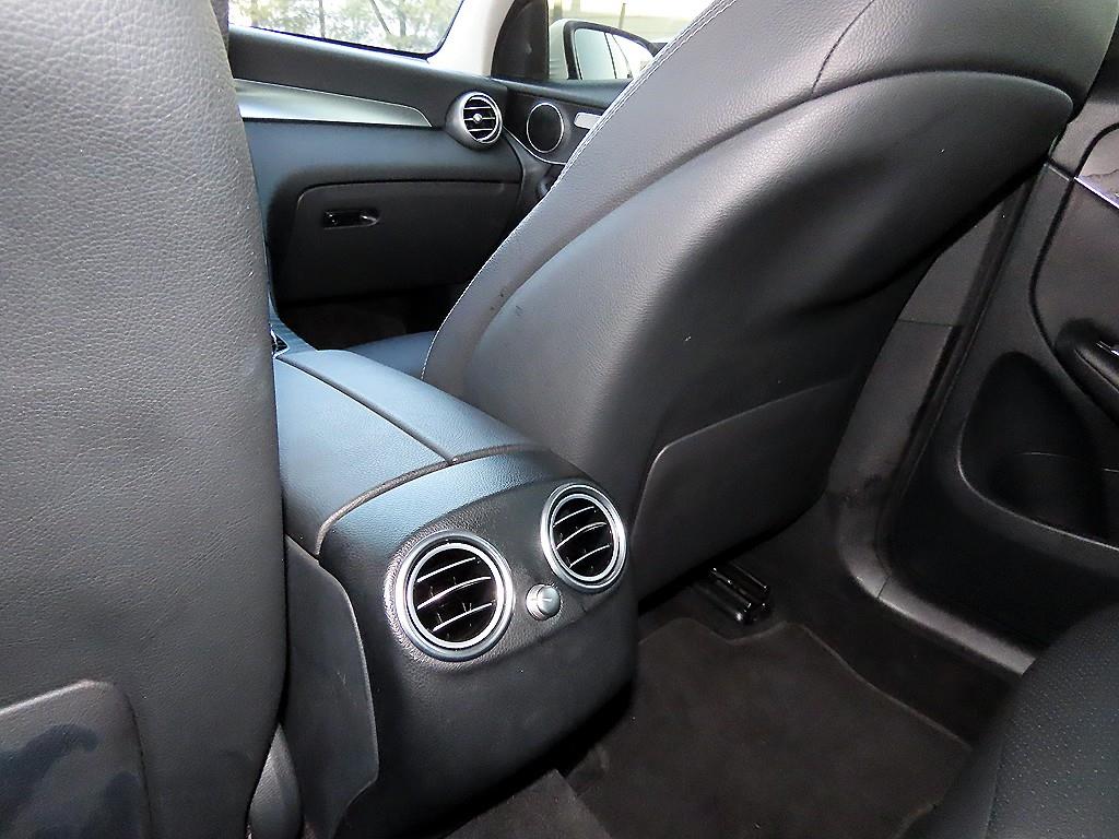 Mercedes Benz GLC Class 2019 Blanco - Importación desde Corea - HF Imports Iquique - Foto 16