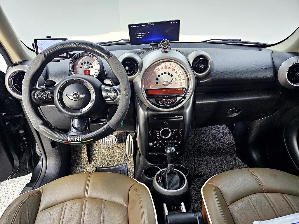 Mini Countryman - Vista 5