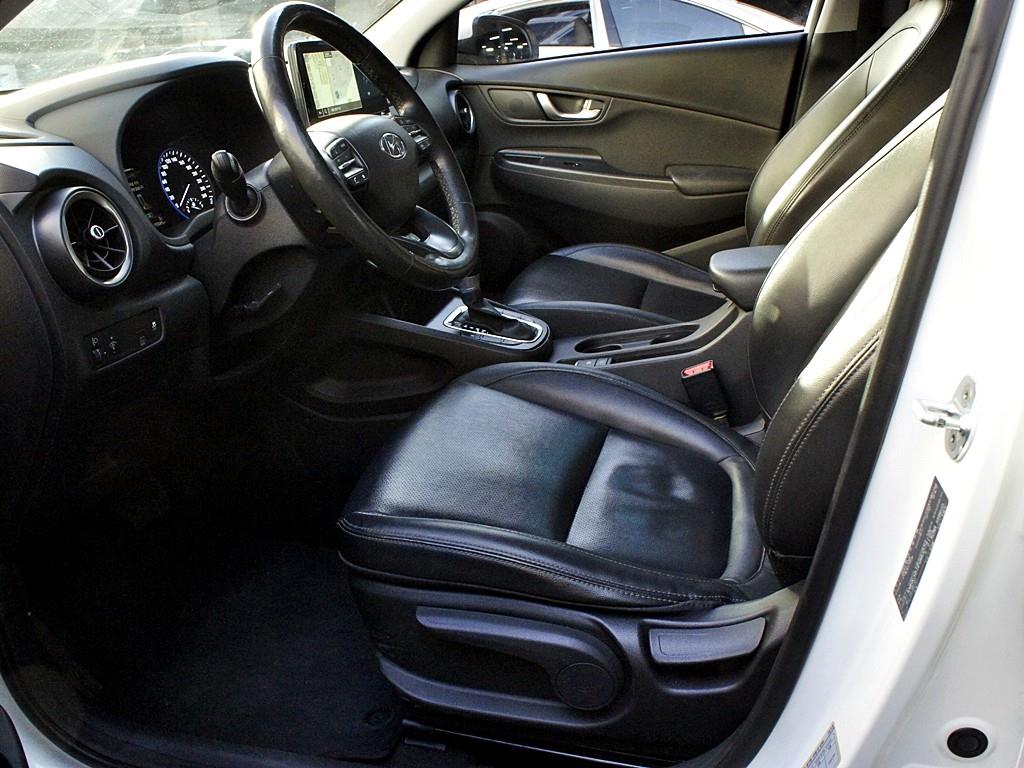 HYUNDAI Kona - Vista 9