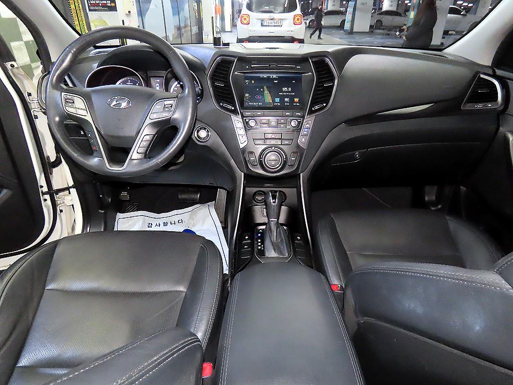 HYUNDAI Maxcruz - Vista 10