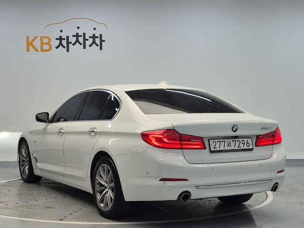 BMW 5 Series - Vista 2