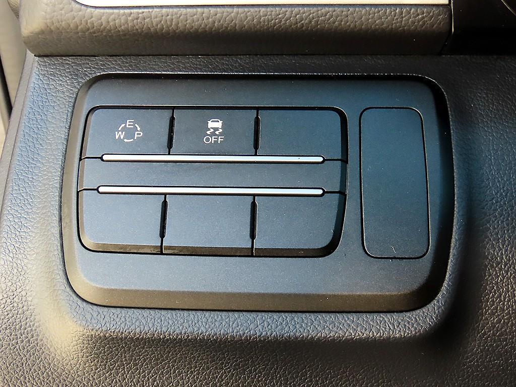 Ssangyong Tivoli - Vista 12