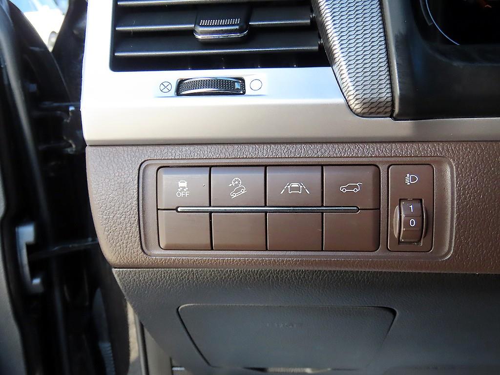 Ssangyong Rexton - Vista 11