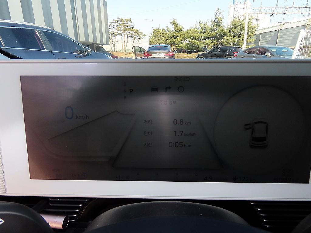 HYUNDAI Ioniq 5 - Vista 9