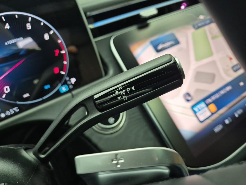 Mercedes Benz E class - Vista 8