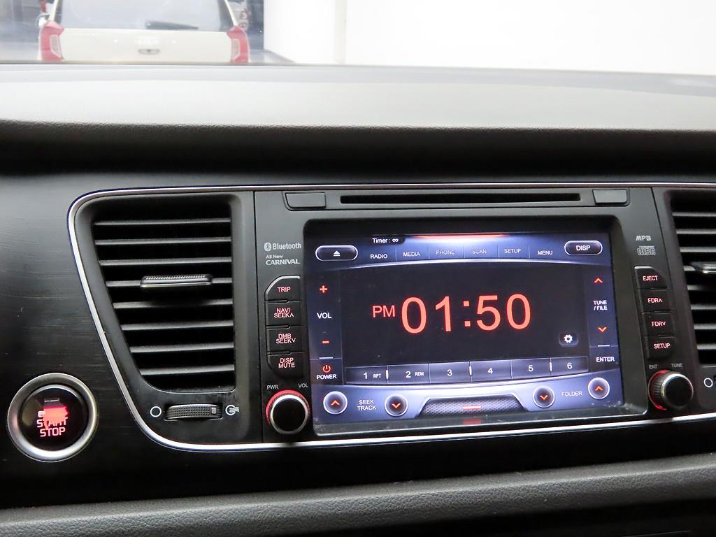 KIA Carnival - Vista 9