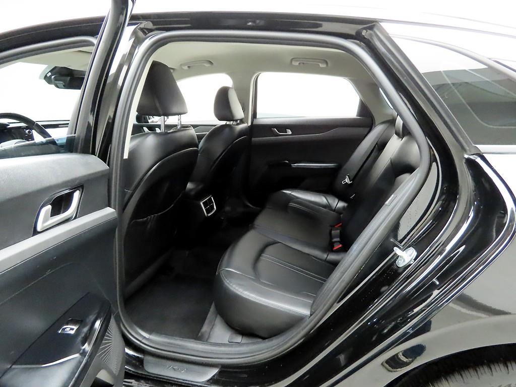 KIA K5 2022 Negro - Importación desde Corea - HF Imports Iquique - Foto 15