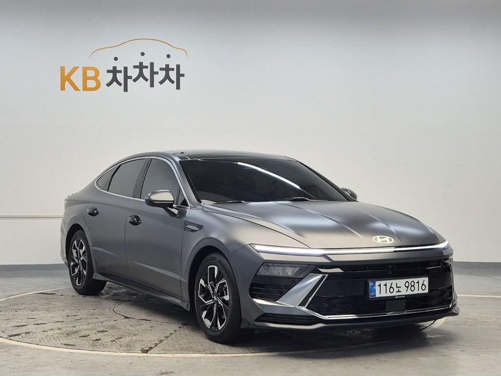 HYUNDAI Sonata - Vista 4