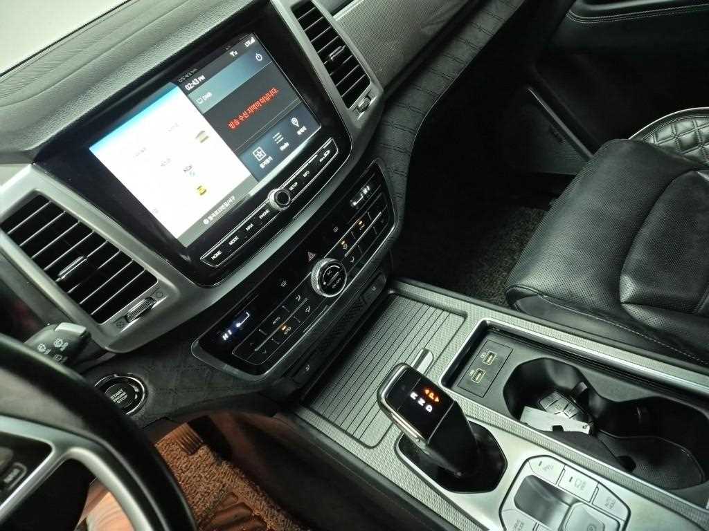 Ssangyong Rexton - Vista 10