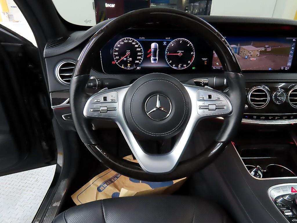 Mercedes Benz S Class - Vista 9