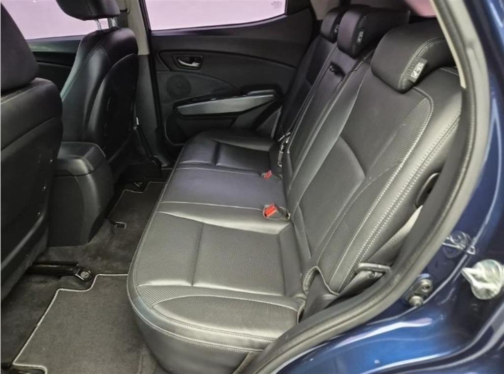 Ssangyong Tivoli - Vista 12