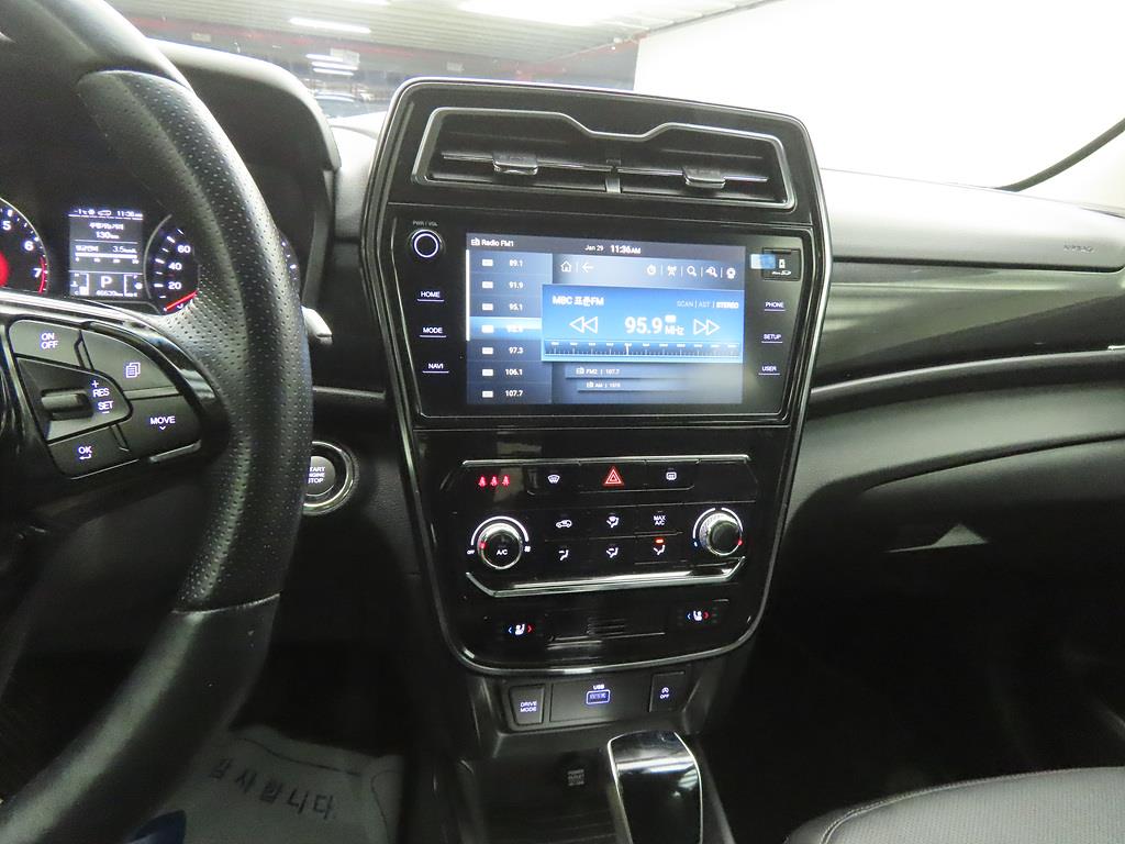 Ssangyong Tivoli - Vista 10