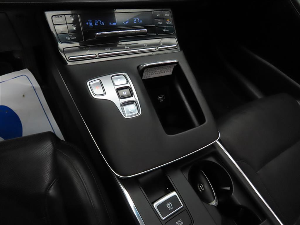 HYUNDAI Grandeur - Vista 11