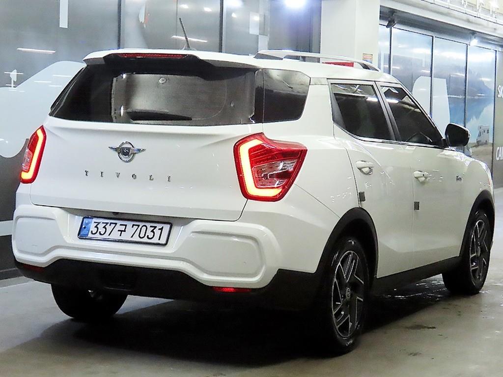 Ssangyong Tivoli - Vista 4