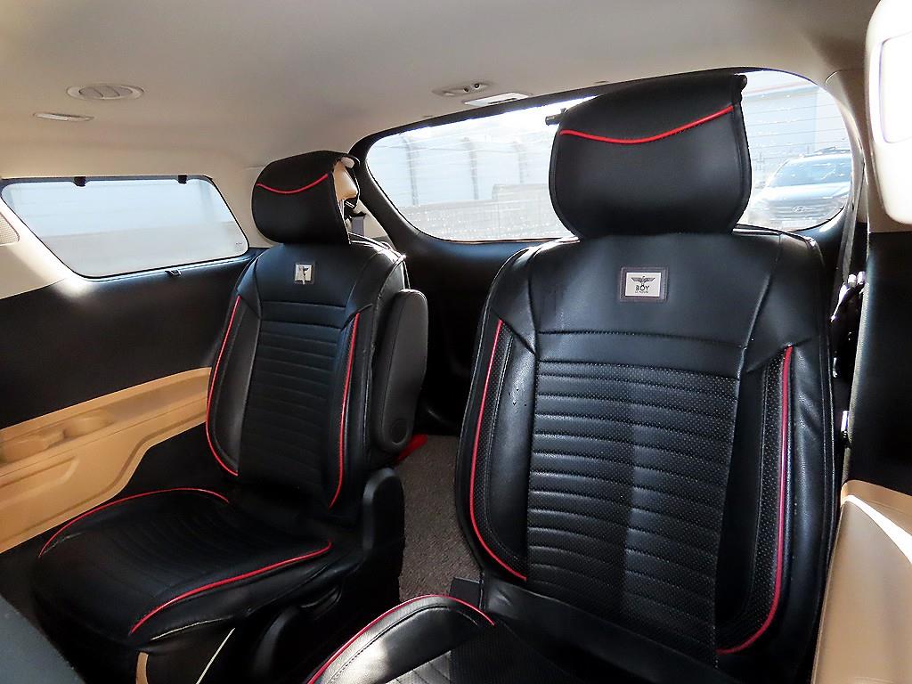 KIA Carnival - Vista 7