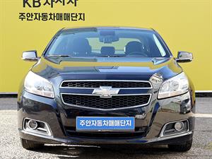 Chevrolet Malibu - Vista 2