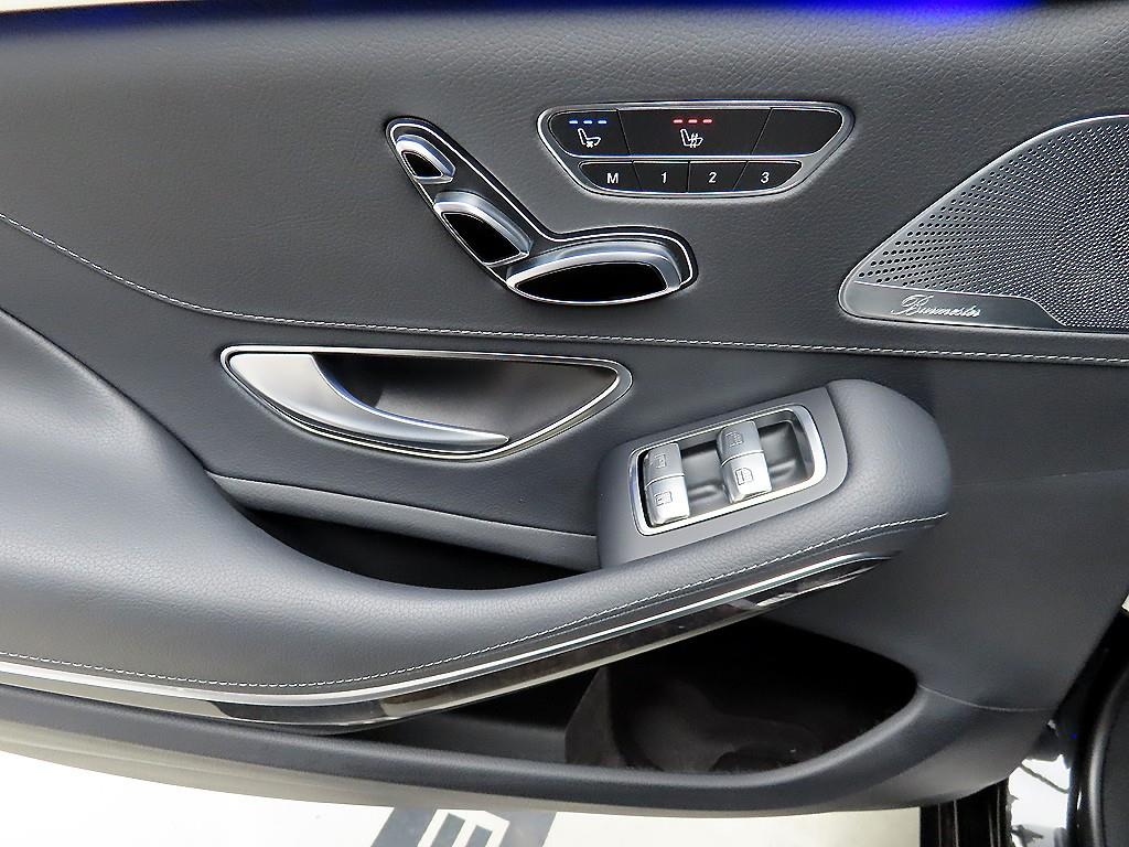 Mercedes Benz S Class - Vista 12