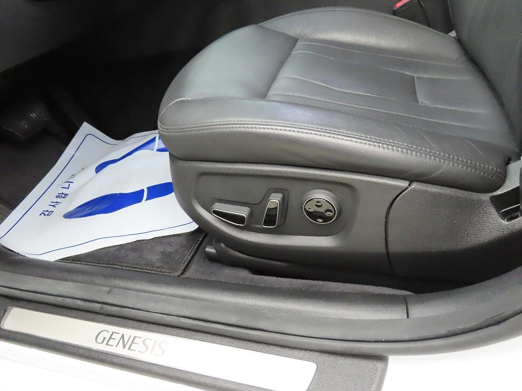 Genesis G80 2018 Blanco - Importación desde Corea - HF Imports Iquique - Foto 17