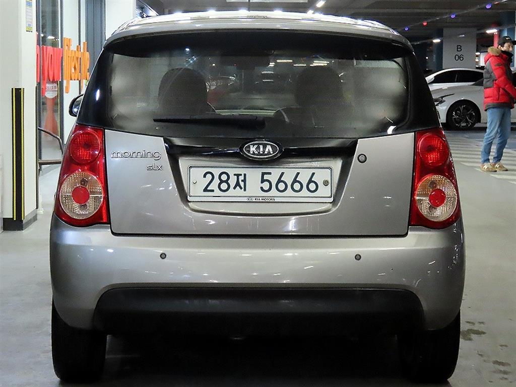 KIA Morning - Vista 5