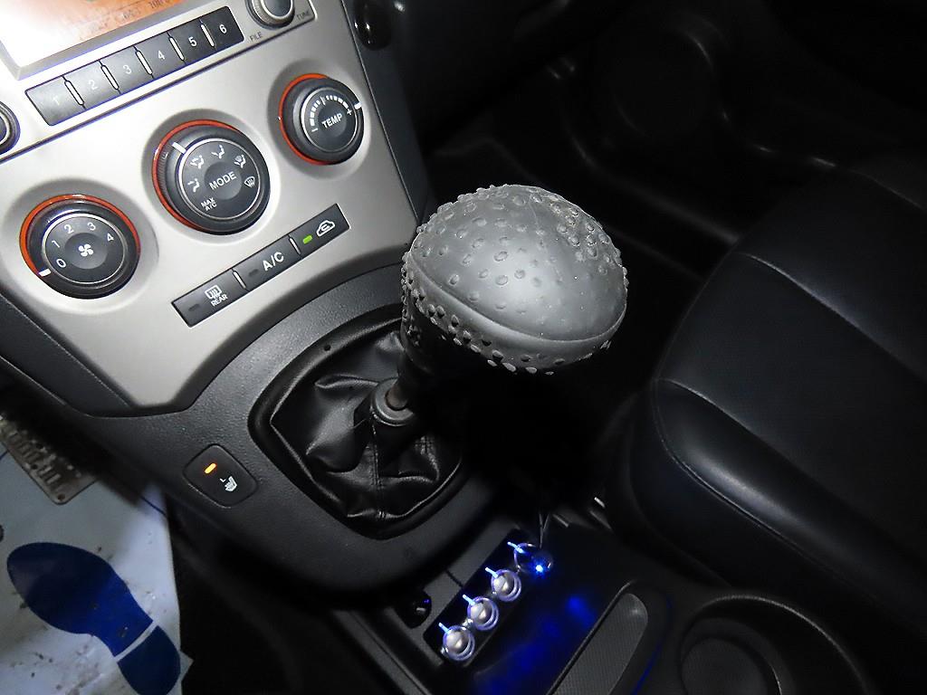 KIA Carens - Vista 12