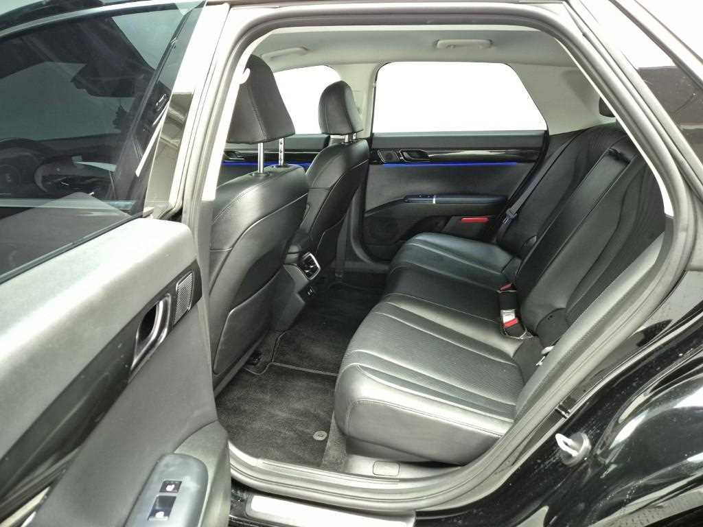 HYUNDAI Grandeur - Vista 12