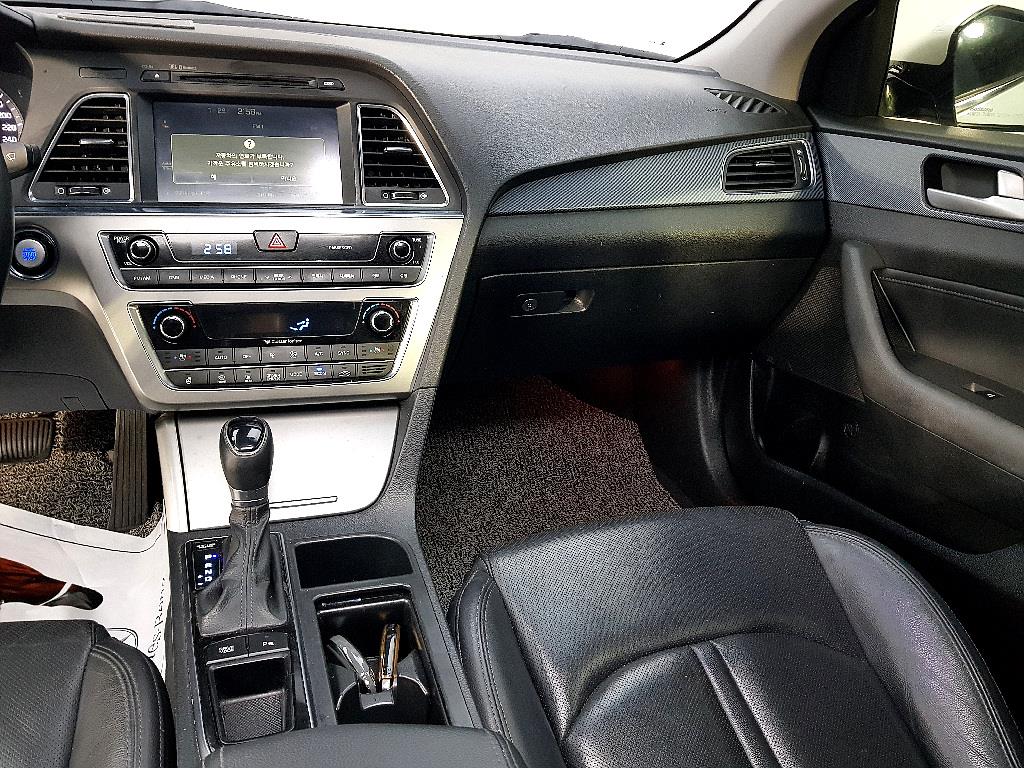 HYUNDAI Sonata - Vista 10