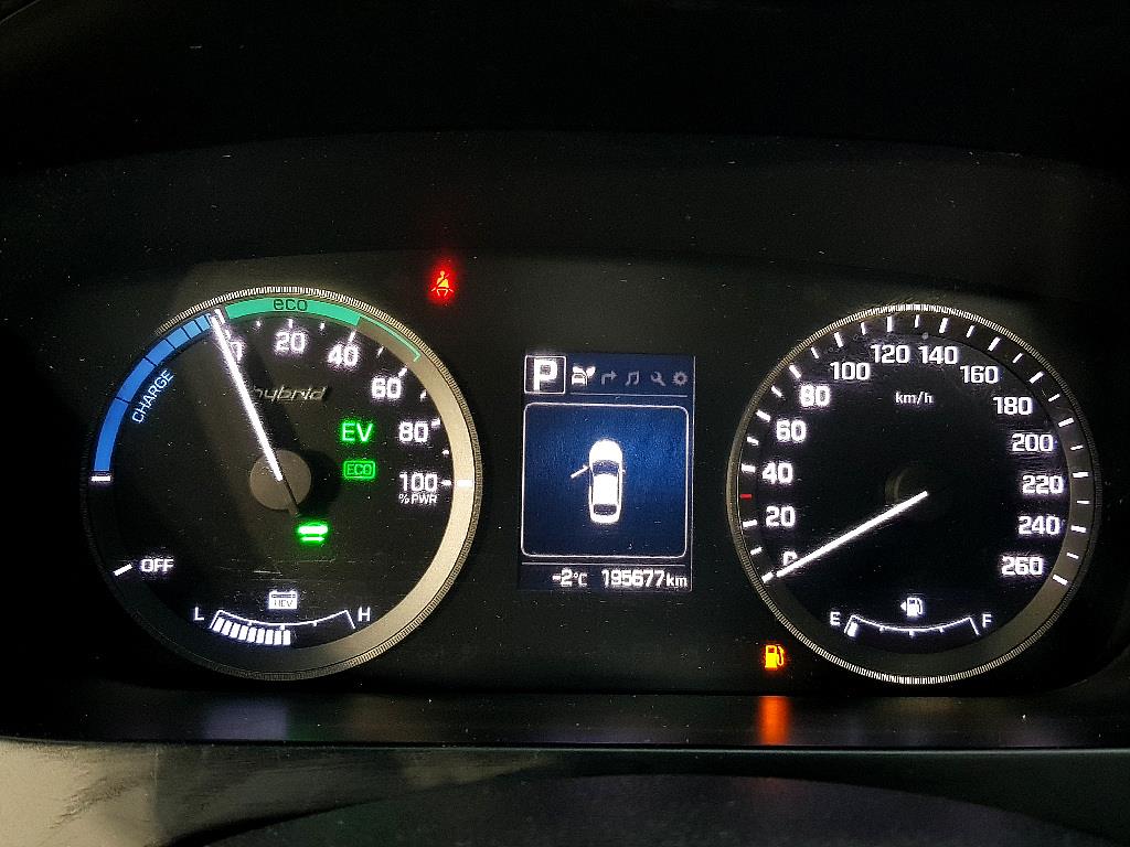 HYUNDAI Sonata - Vista 7