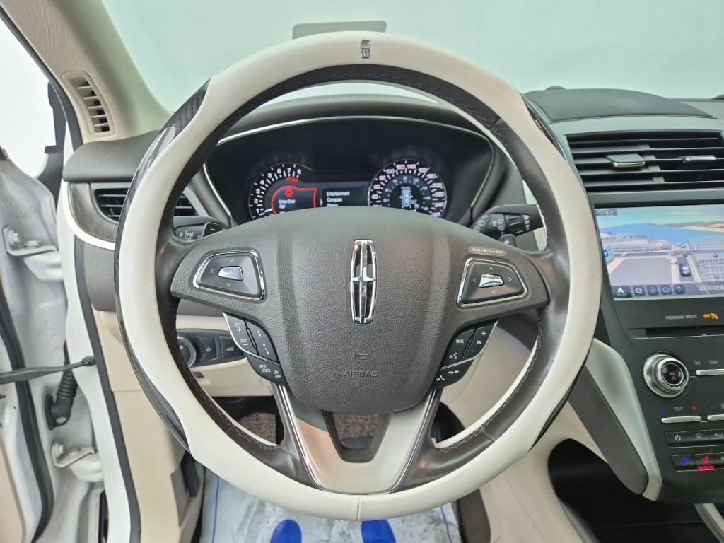 Lincoln MKC - Vista 9