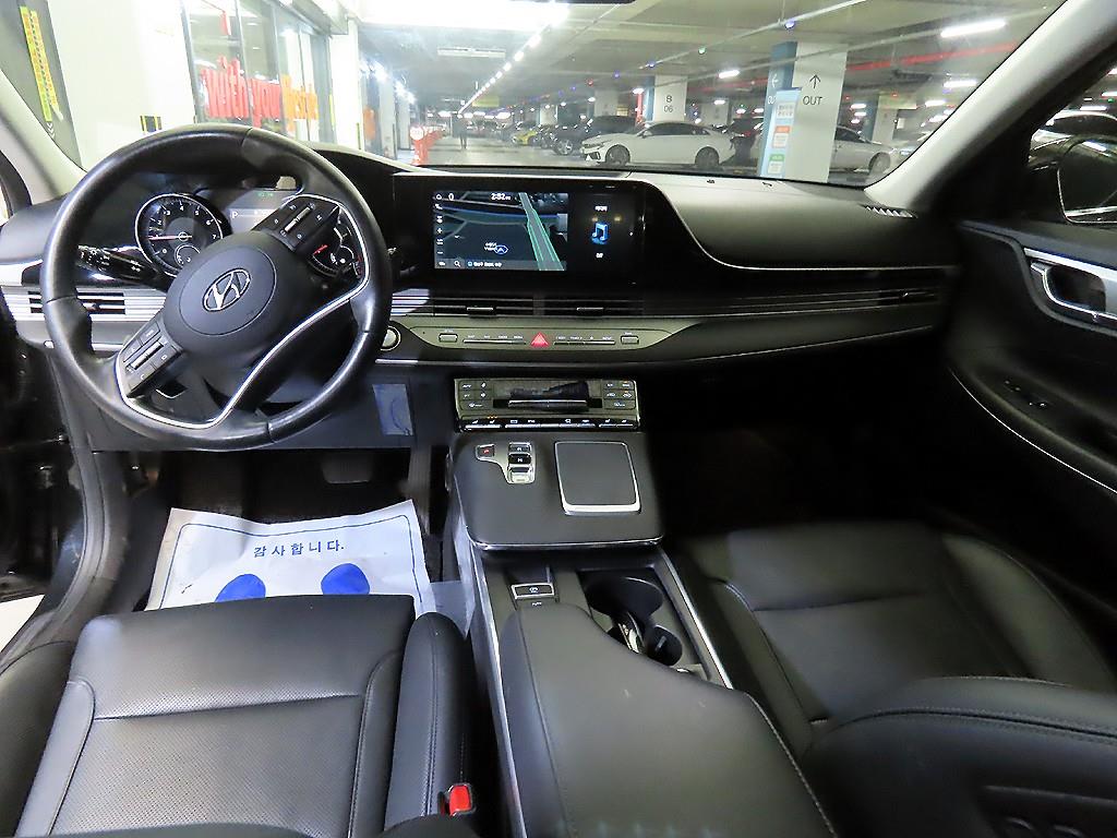 HYUNDAI Grandeur - Vista 10