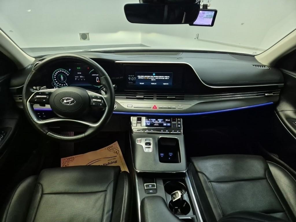 HYUNDAI Grandeur - Vista 7