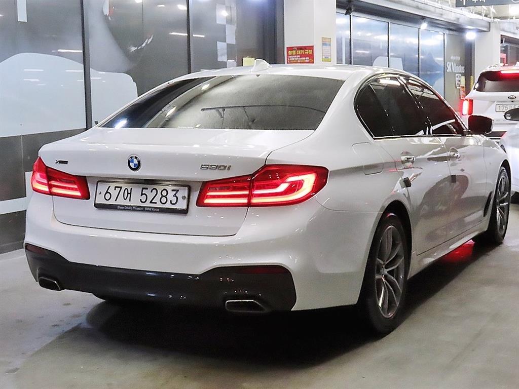 BMW 5 Series - Vista 4